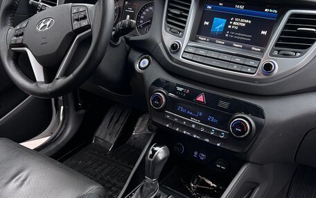 Hyundai Tucson III, 2016 год, 1 900 000 рублей, 10 фотография