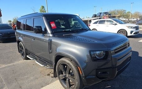 Land Rover Defender II, 2023 год, 9 800 000 рублей, 1 фотография