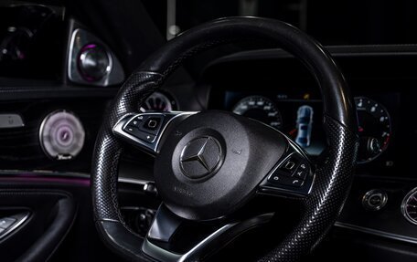 Mercedes-Benz E-Класс, 2016 год, 3 000 000 рублей, 35 фотография