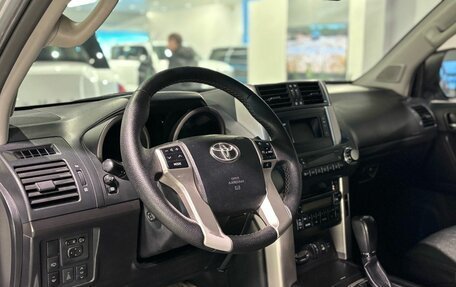 Toyota Land Cruiser Prado 150 рестайлинг 2, 2012 год, 2 350 000 рублей, 8 фотография