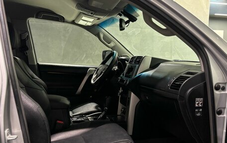 Toyota Land Cruiser Prado 150 рестайлинг 2, 2012 год, 2 350 000 рублей, 9 фотография