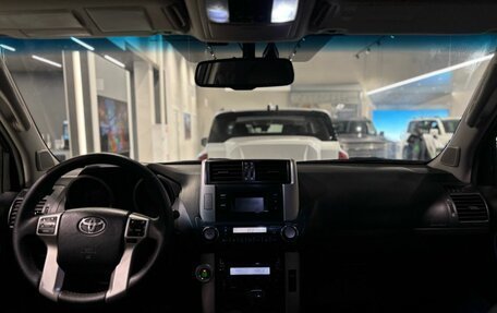 Toyota Land Cruiser Prado 150 рестайлинг 2, 2012 год, 2 350 000 рублей, 11 фотография