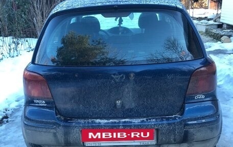 Toyota Yaris I рестайлинг, 2004 год, 260 000 рублей, 2 фотография