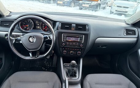 Volkswagen Jetta VI, 2015 год, 898 000 рублей, 8 фотография
