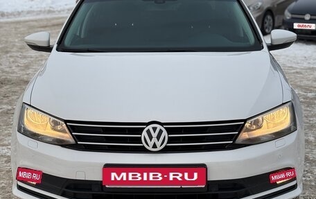 Volkswagen Jetta VI, 2015 год, 898 000 рублей, 2 фотография