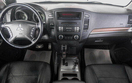 Mitsubishi Pajero IV, 2008 год, 1 929 000 рублей, 14 фотография