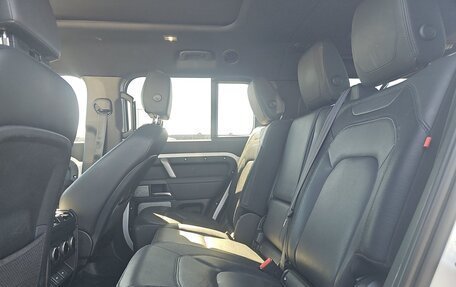 Land Rover Defender II, 2023 год, 10 050 000 рублей, 13 фотография