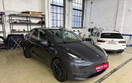 Tesla Model Y I, 2024 год, 6 000 000 рублей, 9 фотография