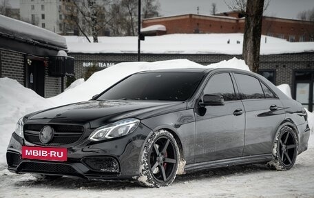 Mercedes-Benz E-Класс, 2014 год, 2 600 000 рублей, 3 фотография