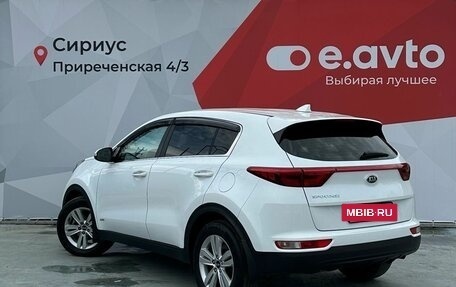 KIA Sportage IV рестайлинг, 2018 год, 2 350 000 рублей, 4 фотография