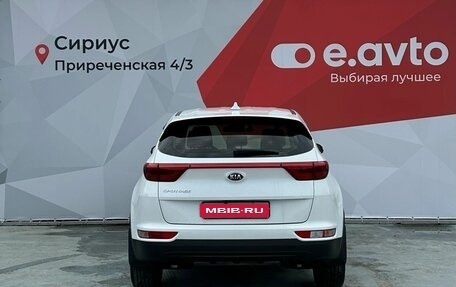 KIA Sportage IV рестайлинг, 2018 год, 2 350 000 рублей, 5 фотография
