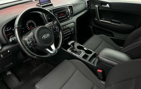 KIA Sportage IV рестайлинг, 2018 год, 2 350 000 рублей, 13 фотография