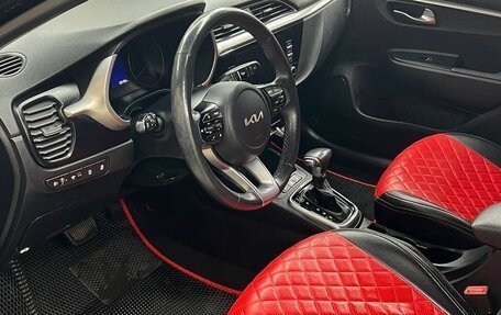 KIA Rio IV, 2021 год, 1 590 000 рублей, 4 фотография