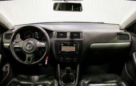 Volkswagen Jetta VI, 2013 год, 995 000 рублей, 20 фотография