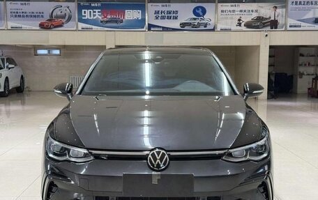 Volkswagen Golf VIII, 2022 год, 1 750 000 рублей, 2 фотография