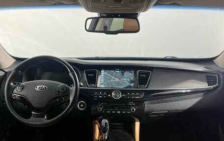 KIA Quoris I, 2017 год, 1 980 000 рублей, 7 фотография