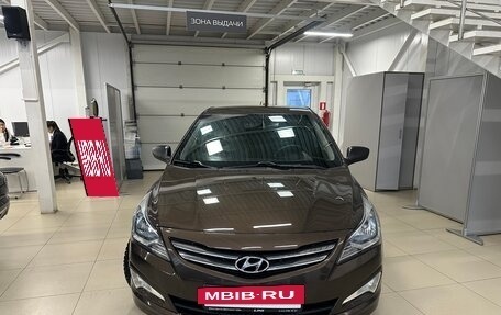 Hyundai Solaris II рестайлинг, 2015 год, 884 000 рублей, 3 фотография