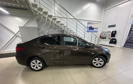 Hyundai Solaris II рестайлинг, 2015 год, 884 000 рублей, 12 фотография