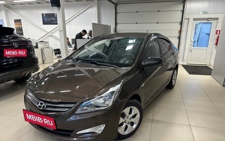 Hyundai Solaris II рестайлинг, 2015 год, 884 000 рублей, 5 фотография