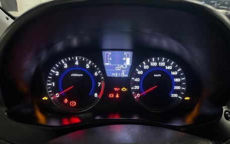 Hyundai Solaris II рестайлинг, 2015 год, 884 000 рублей, 21 фотография