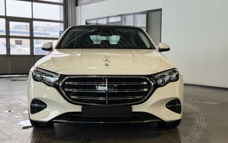 Mercedes-Benz E-Класс, 2025 год, 8 190 000 рублей, 2 фотография