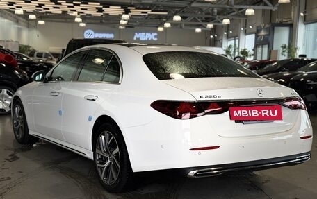 Mercedes-Benz E-Класс, 2025 год, 8 190 000 рублей, 5 фотография