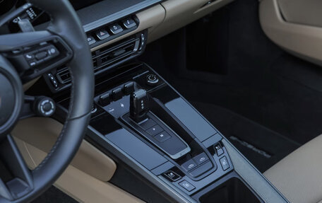 Porsche 911, 2023 год, 14 180 000 рублей, 13 фотография