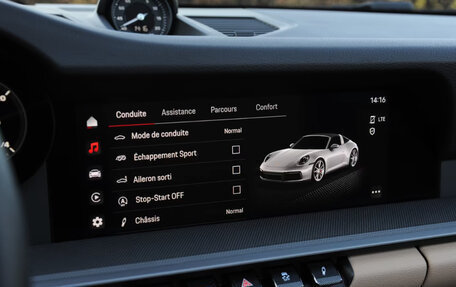 Porsche 911, 2023 год, 14 180 000 рублей, 16 фотография