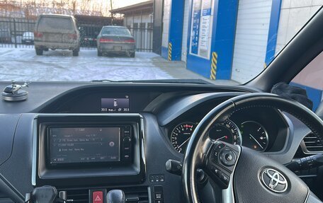 Toyota Esquire I, 2016 год, 2 050 000 рублей, 9 фотография