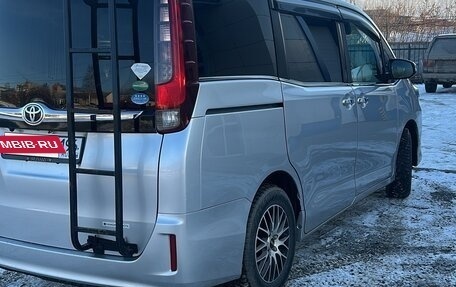 Toyota Esquire I, 2016 год, 2 050 000 рублей, 5 фотография