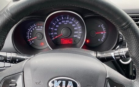 KIA Rio III рестайлинг, 2014 год, 800 000 рублей, 4 фотография