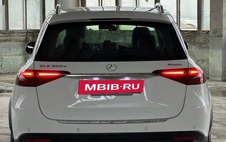Mercedes-Benz GLE, 2024 год, 10 180 000 рублей, 3 фотография