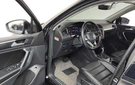 Volkswagen Tiguan II, 2023 год, 3 100 000 рублей, 8 фотография