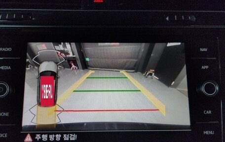 Volkswagen Tiguan II, 2023 год, 3 100 000 рублей, 11 фотография