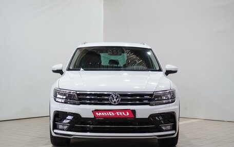 Volkswagen Tiguan II, 2020 год, 2 373 000 рублей, 3 фотография