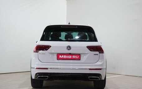 Volkswagen Tiguan II, 2020 год, 2 373 000 рублей, 4 фотография