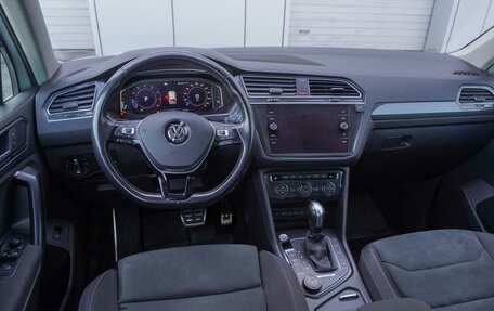 Volkswagen Tiguan II, 2020 год, 2 373 000 рублей, 13 фотография