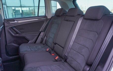 Volkswagen Tiguan II, 2020 год, 2 373 000 рублей, 17 фотография