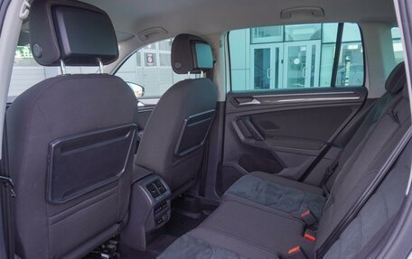 Volkswagen Tiguan II, 2020 год, 2 373 000 рублей, 18 фотография