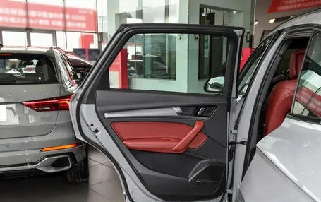 Audi Q5, 2025 год, 4 900 000 рублей, 25 фотография