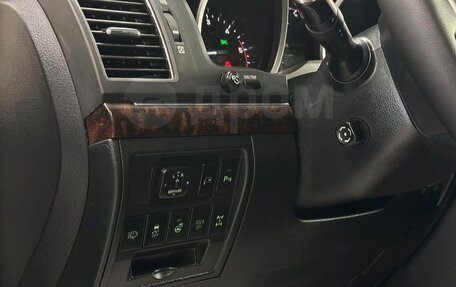 Toyota Land Cruiser 200, 2012 год, 3 500 000 рублей, 11 фотография