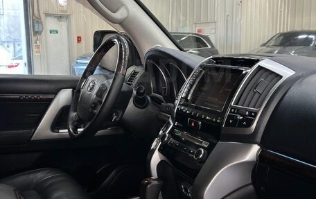 Toyota Land Cruiser 200, 2012 год, 3 500 000 рублей, 13 фотография