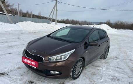 KIA cee'd III, 2013 год, 940 000 рублей, 2 фотография