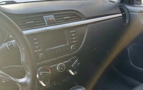 KIA Rio IV, 2019 год, 910 000 рублей, 11 фотография