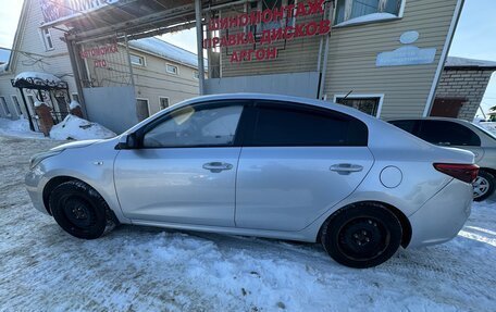 KIA Rio IV, 2019 год, 910 000 рублей, 8 фотография