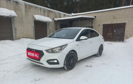 Hyundai Solaris II рестайлинг, 2019 год, 855 000 рублей, 3 фотография