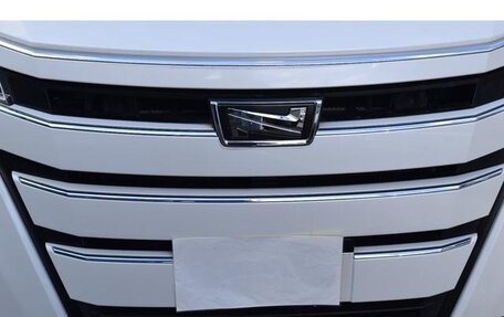 Toyota Noah III, 2017 год, 2 110 000 рублей, 7 фотография