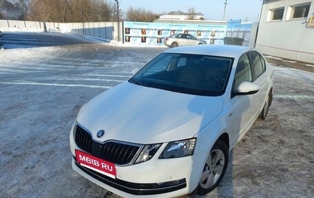 Skoda Octavia, 2019 год, 1 800 000 рублей, 2 фотография
