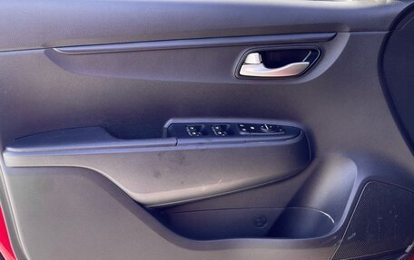 KIA Rio IV, 2019 год, 1 369 000 рублей, 15 фотография