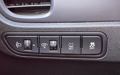 KIA Rio IV, 2019 год, 1 369 000 рублей, 25 фотография